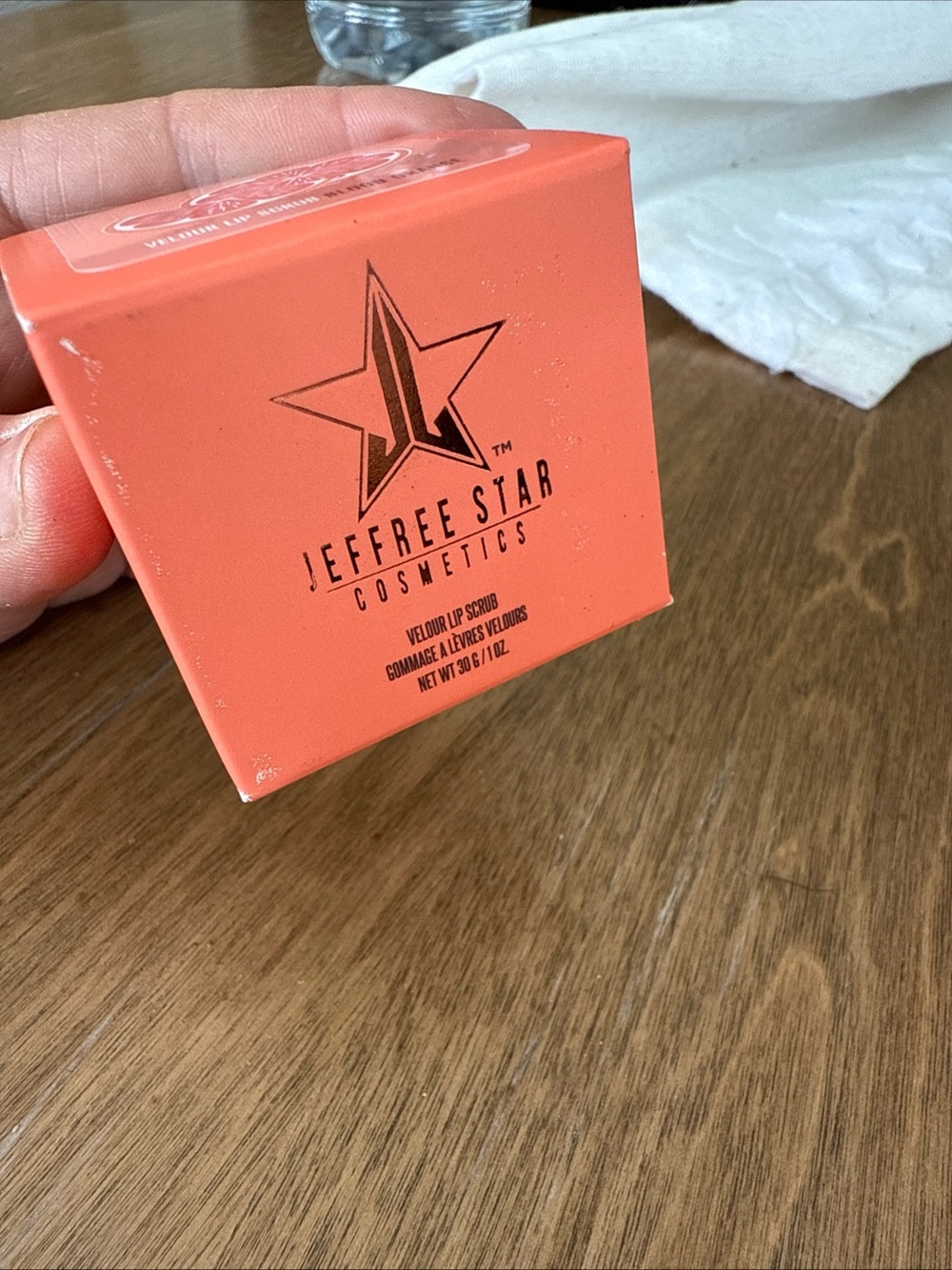 Jeffree Star Velvet Lip Scrub - blood orange new